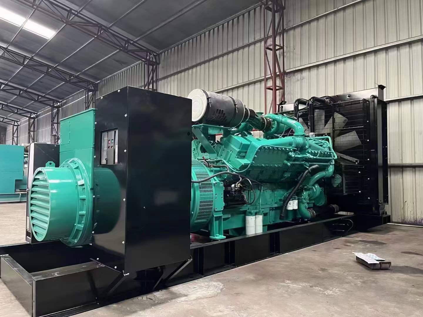 和县如何降低 800kW 柴油发电机输出电流的波动？