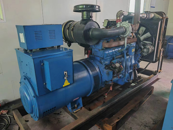 和县100kW柴油发电机组使用多级机油有哪些优缺点？